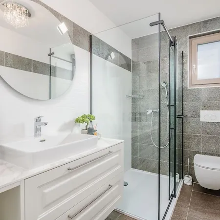 Apartament Marina