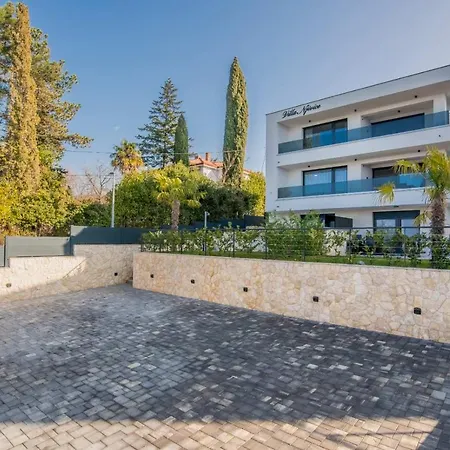 Apartament Marina *